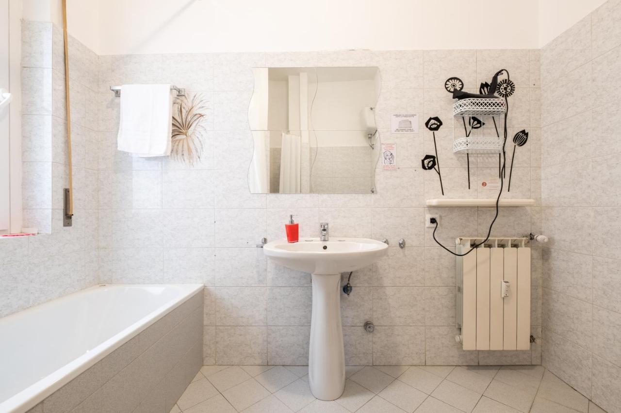 Take It Easy Roma Guest House Екстер'єр фото